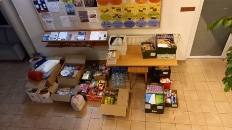 Středa: Potraviny, drogerie a další věci z druhého dne sbírky