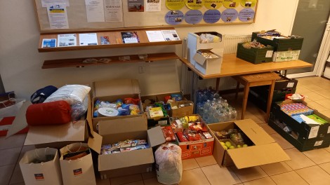 Středa: Potraviny, drogerie a další věci z druhého dne sbírky