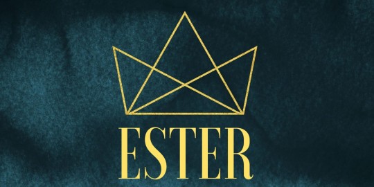 Ester 2 - Jemné doteky neviditelného